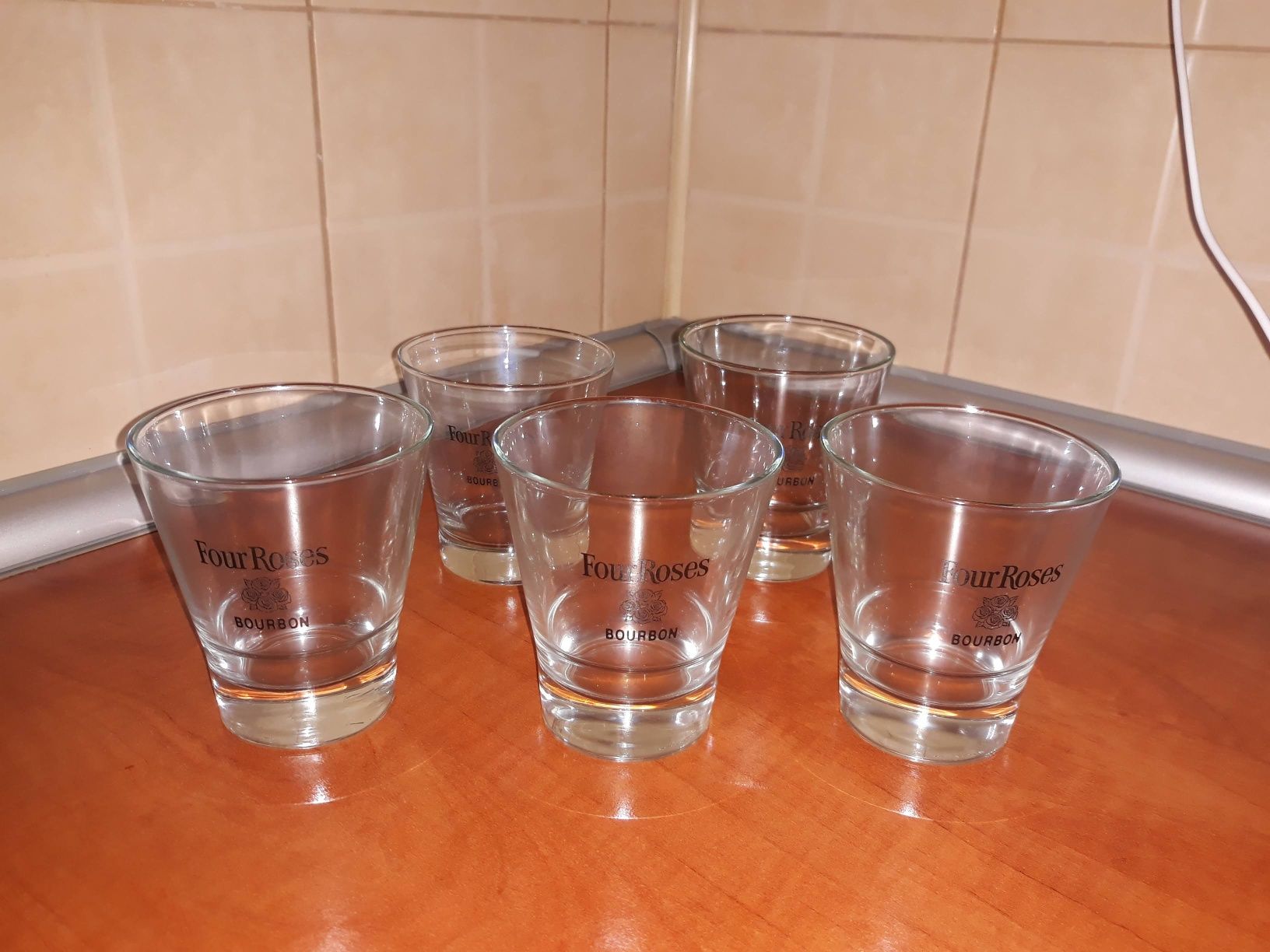 Нови чаши за уиски Four Rouses