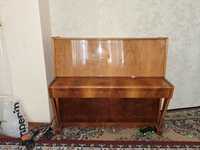 Пианино,  музыкальный инструмент
