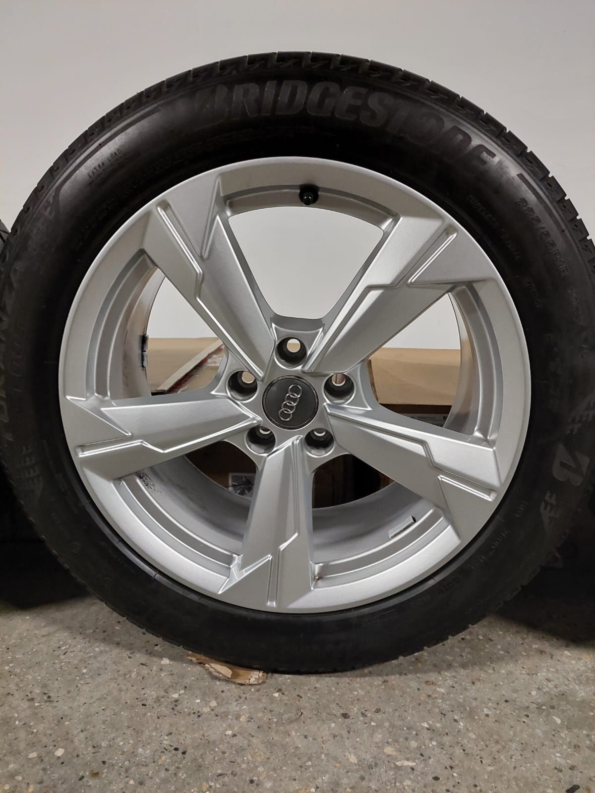 Jante Audi A6 /A4 pe 18 originale anvelope Bridgestone