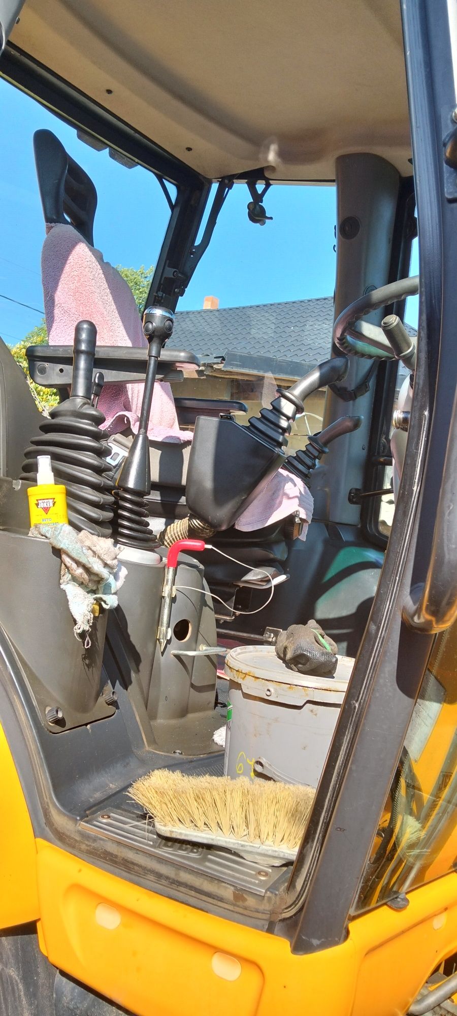 Vând Buldoexcavator Jcb 3cx