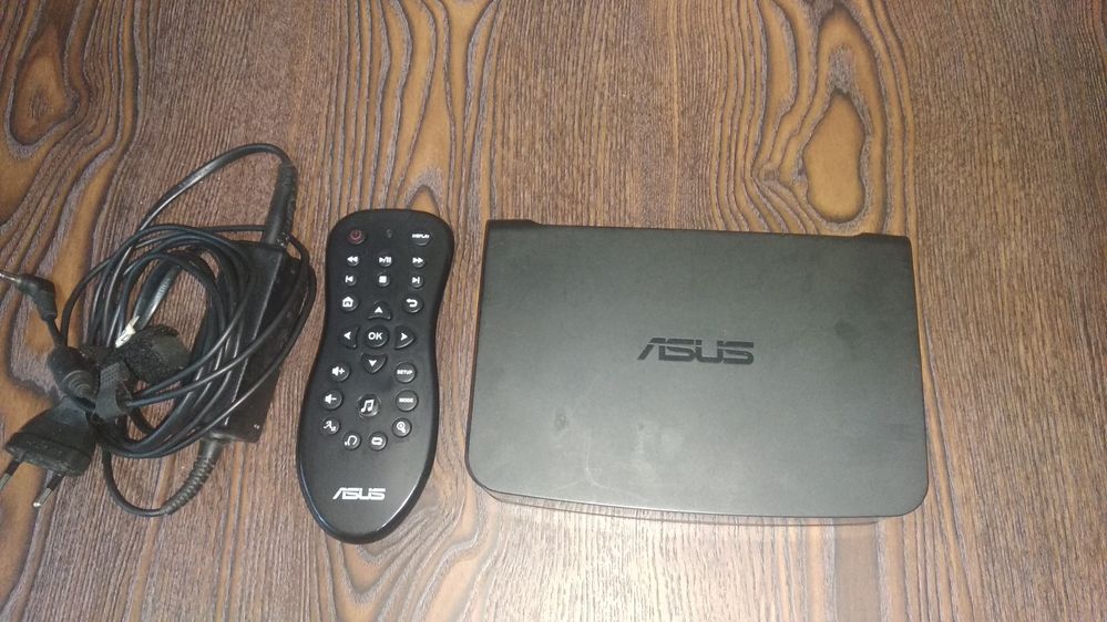 Продам медиа плеер Asus HDP R1