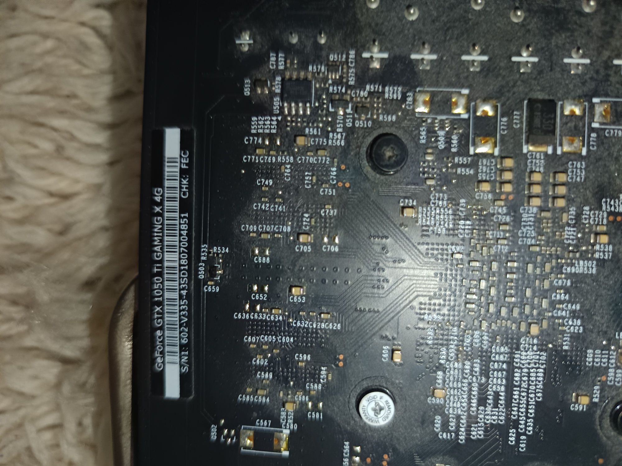 Продавам видеокарта Geforce gtx 1050 4gb.