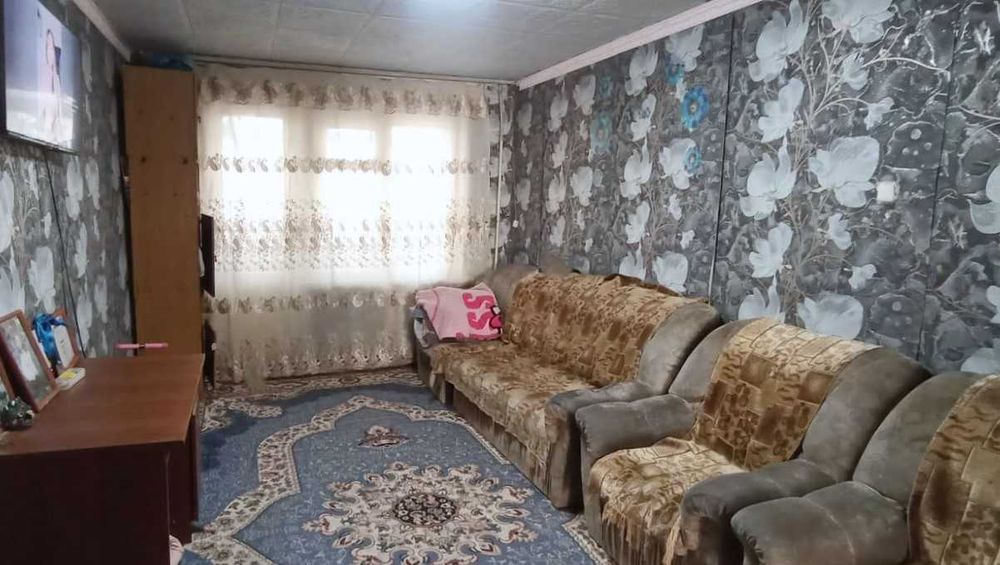 2х комнатная квартира в 7мкр. 2/5 этаж