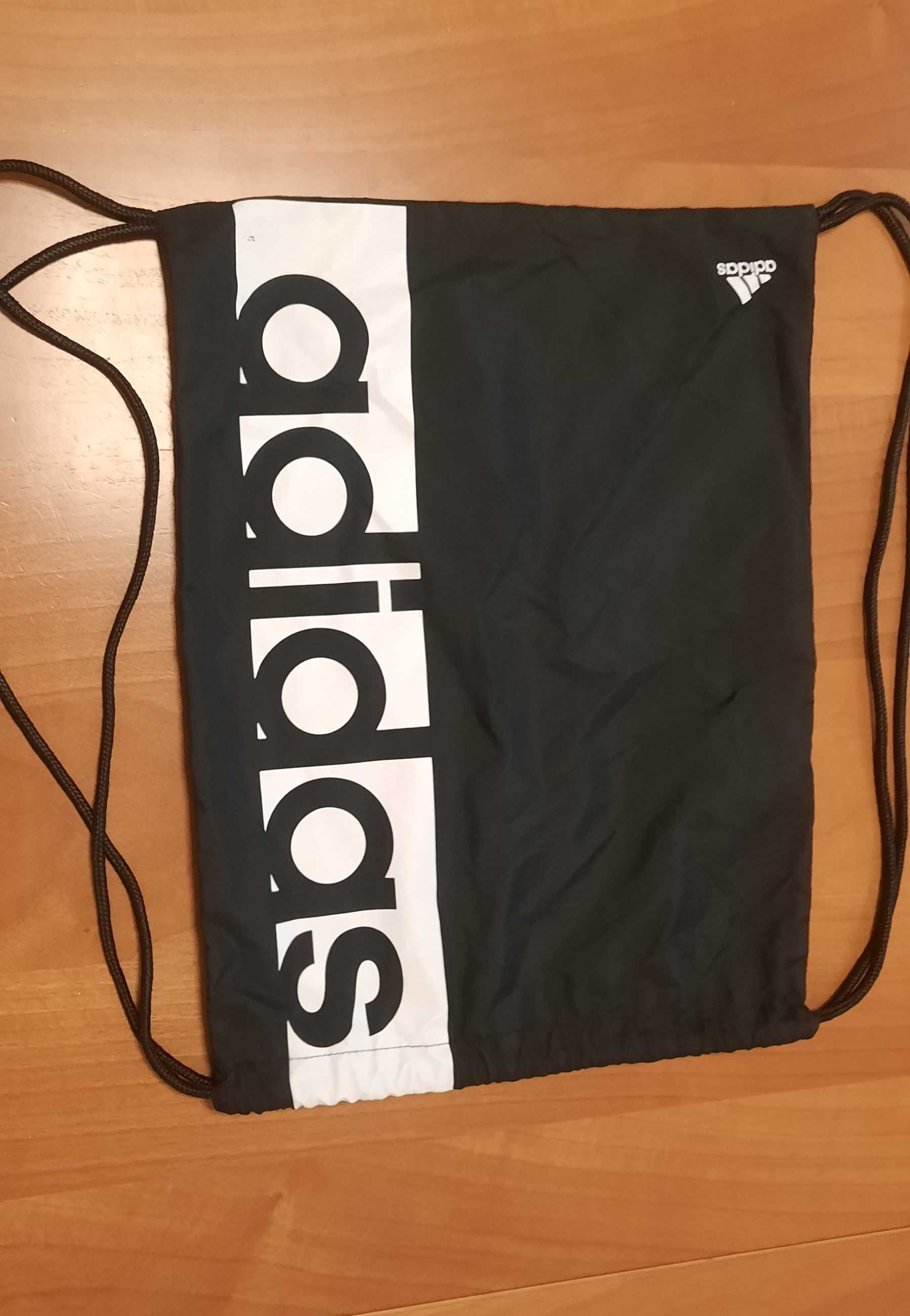 Adidas-Много Запазена