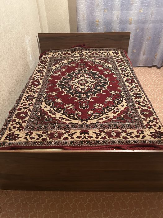 Продам кровать размер 1,5 полуторка