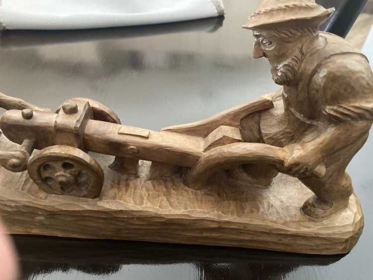 Sculptura lemn,vintage, plugar cu cal