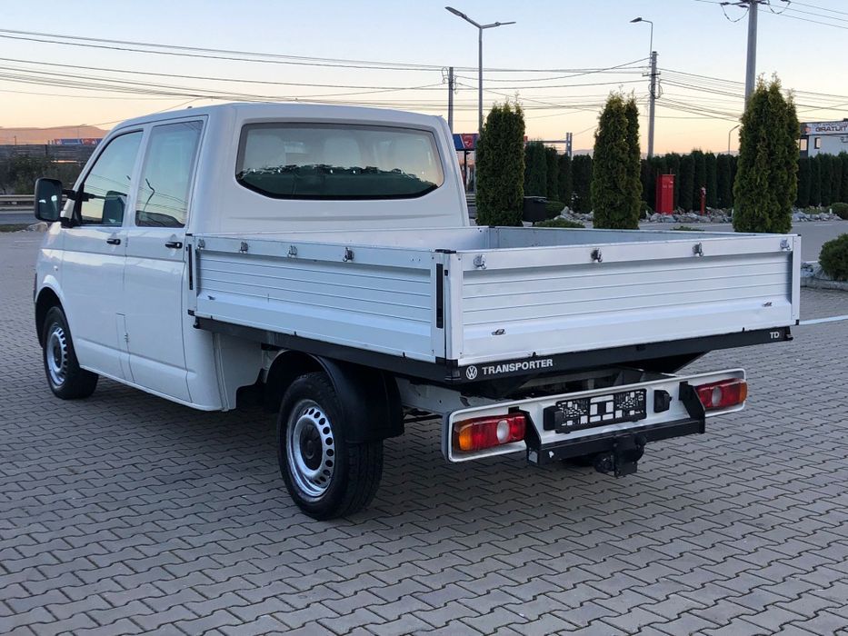 VW Transporter T5 Doka 6locuri si lada an2009 motor 1.9tdi 102cp clima