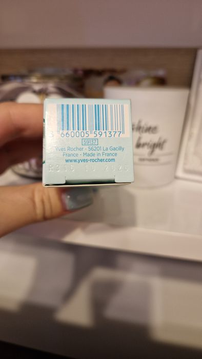 Fluid/ser hidratant ten Yves Rocher, nou, in termen