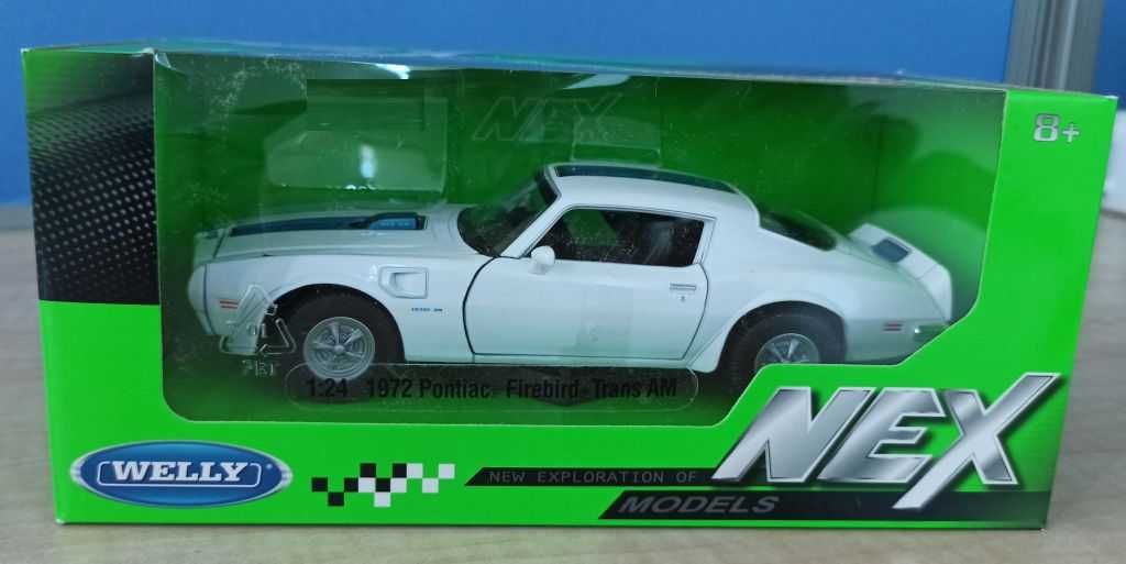 Macheta Pontiac Firebird Trans AM 1972 alb - Welly NEX 1/24