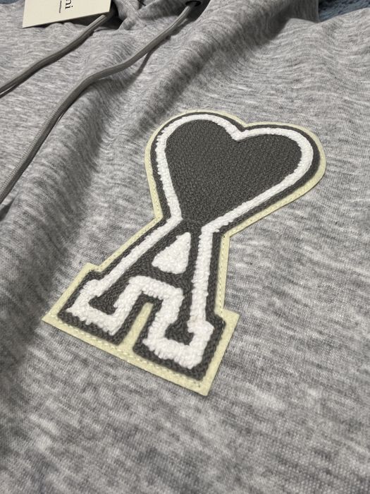 Hanorac AMI gri, nou cu eticheta