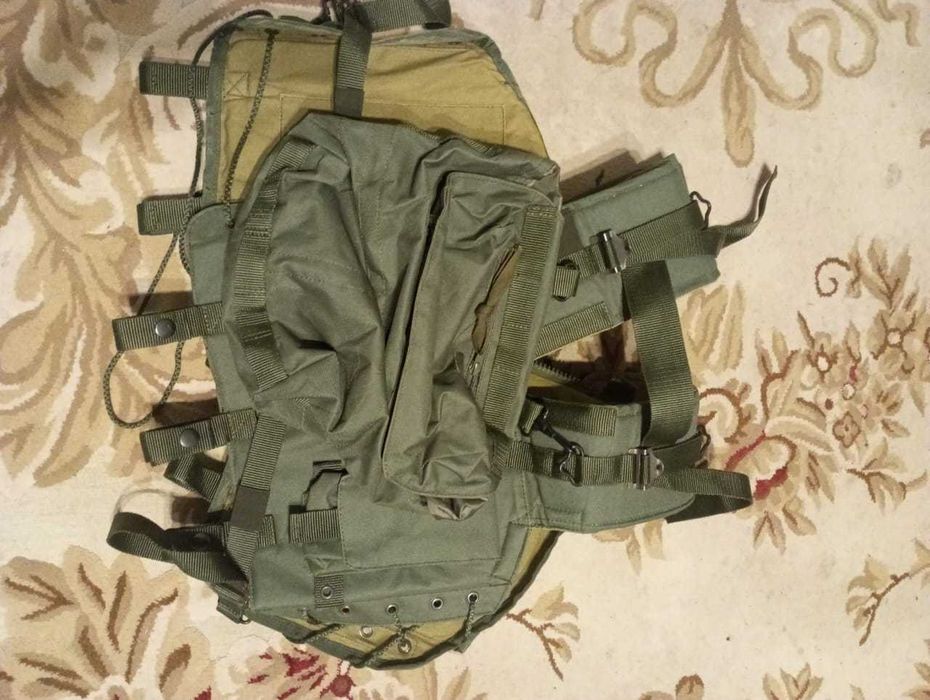 Разгрузочный жилет