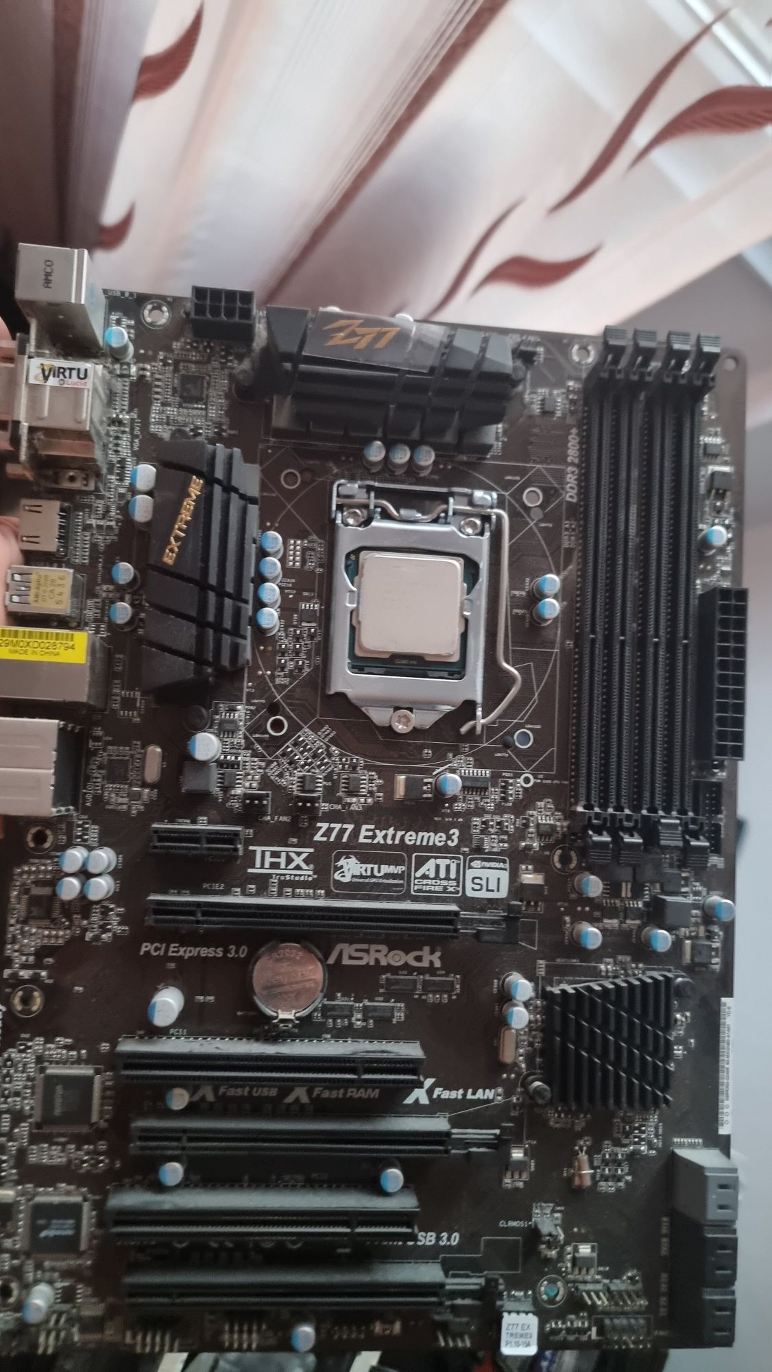 i5 4590 si xeon e5-2660 12c/20M placa video gtx, sursa modulara