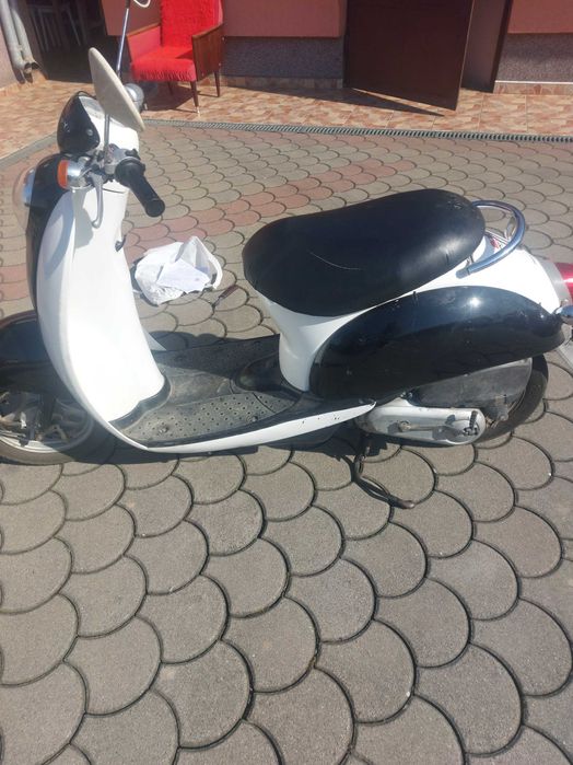 vand scuter 49 cm3 honda scoopy inmatriculat, 7900 km