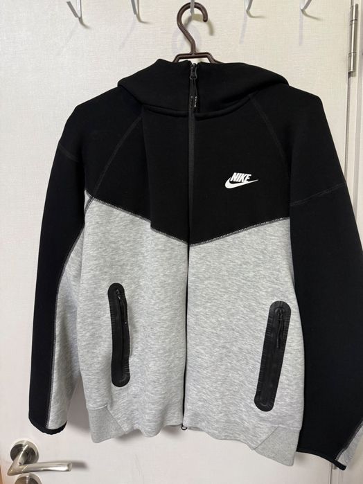 Nike tech fleece горнище