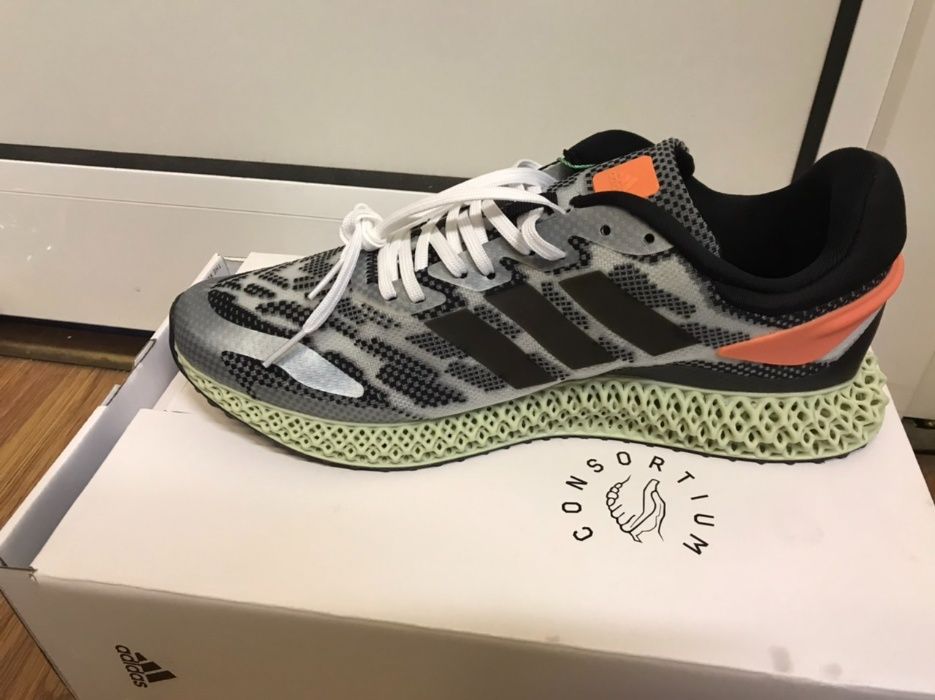 Оригинални маратонки ADIDAS ZX 4000 4D Sense налични 41 до 45