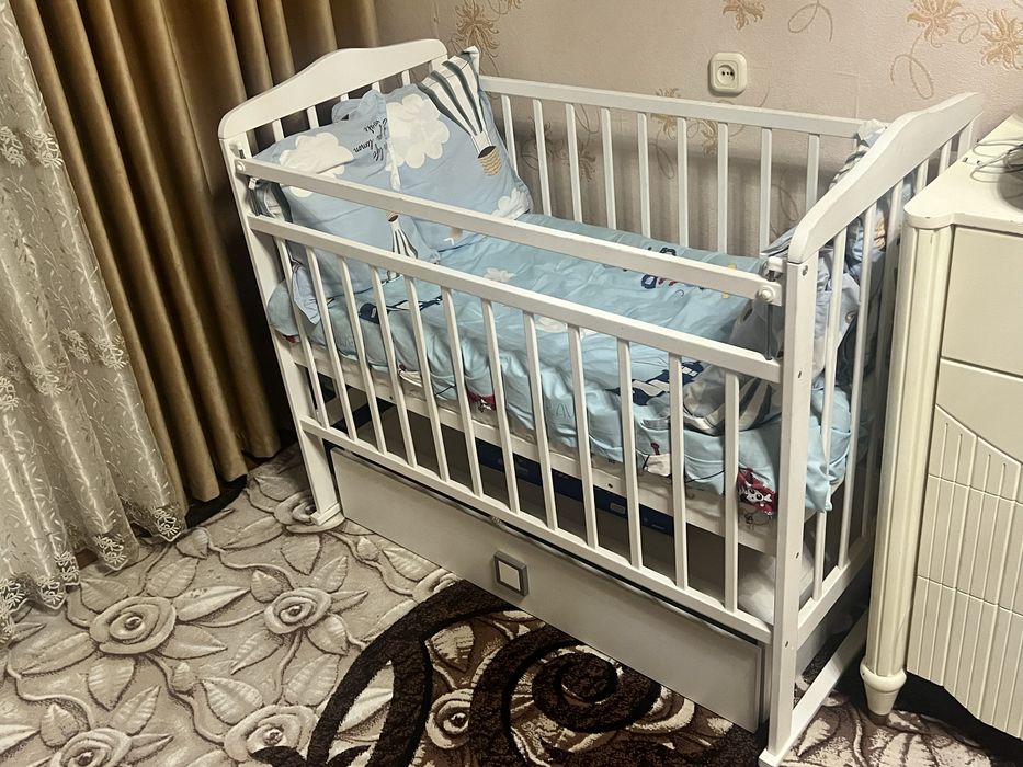 Детская кроватка