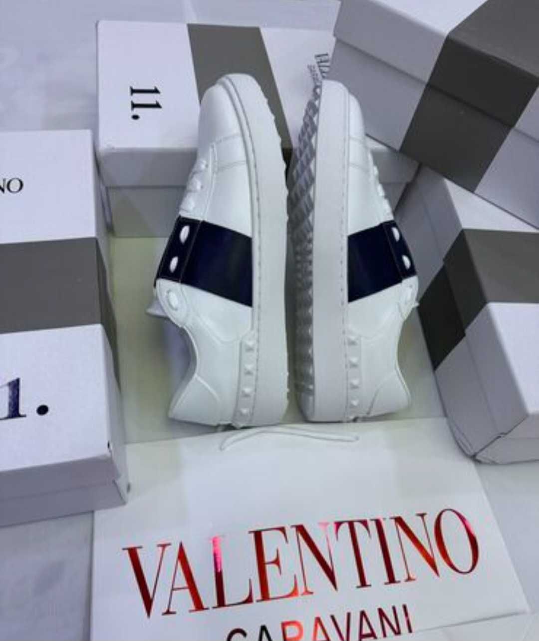 Valentino мужская обувь наличиии