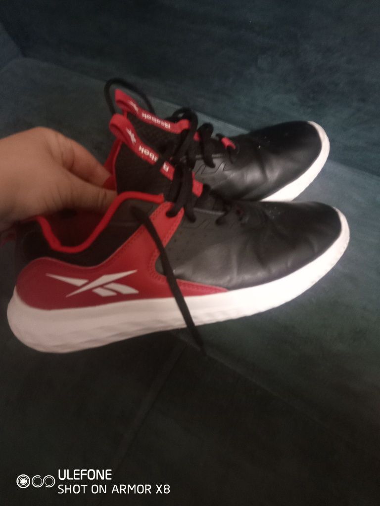 Adidași Reebok mărime 37