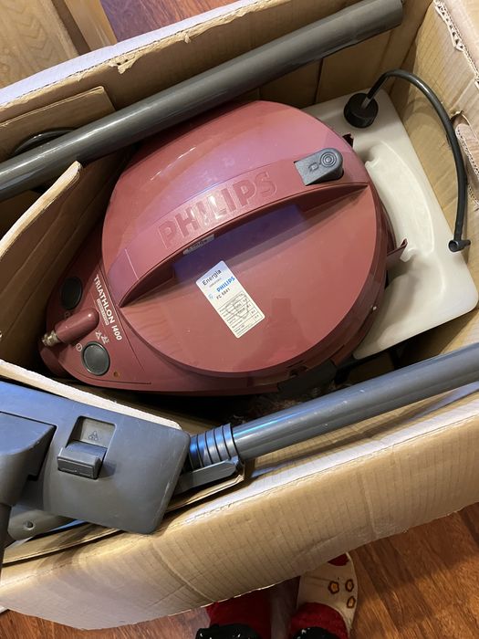 Моющий пылесос Philips