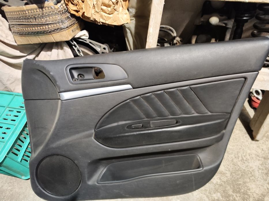 Кожен салон Алфа 159 T.I седан седалки и кори 159ТИ