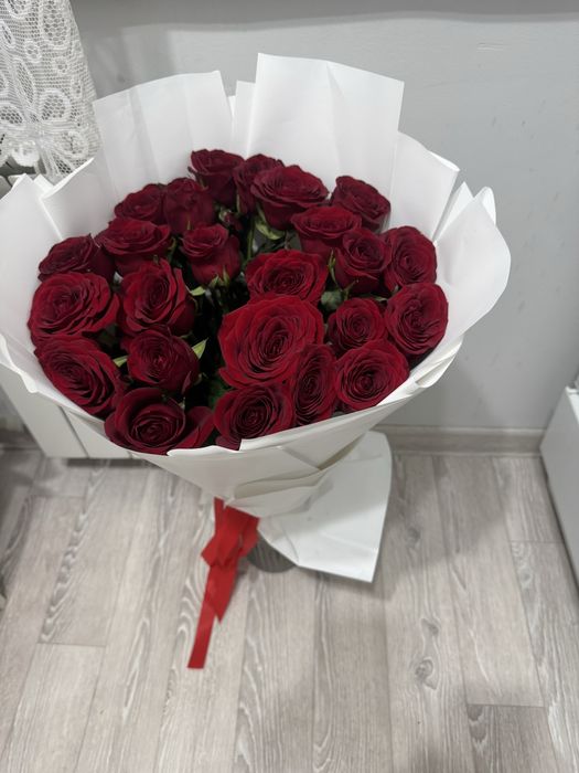 Голландские  розы  продам