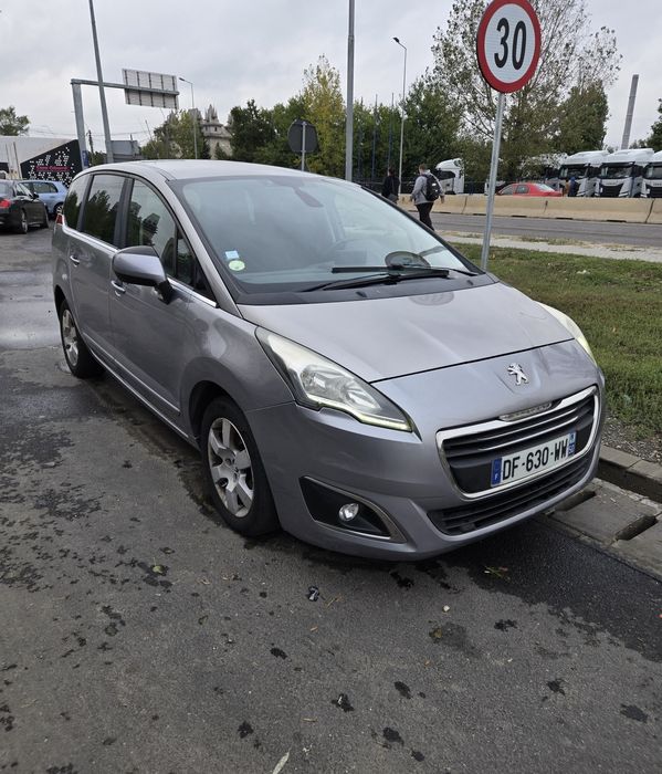 Peugeout 5008 1.6 hdi