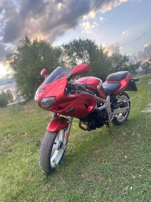 Suzuki SV 400  спортбайк