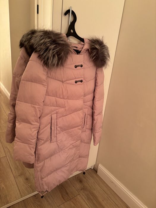 Зимняя куртка розовая с натуральным мехом