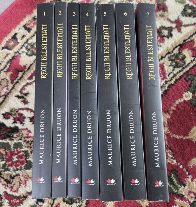 Seria completa Regii Blestemati de Maurice Druon, noi, impecabile