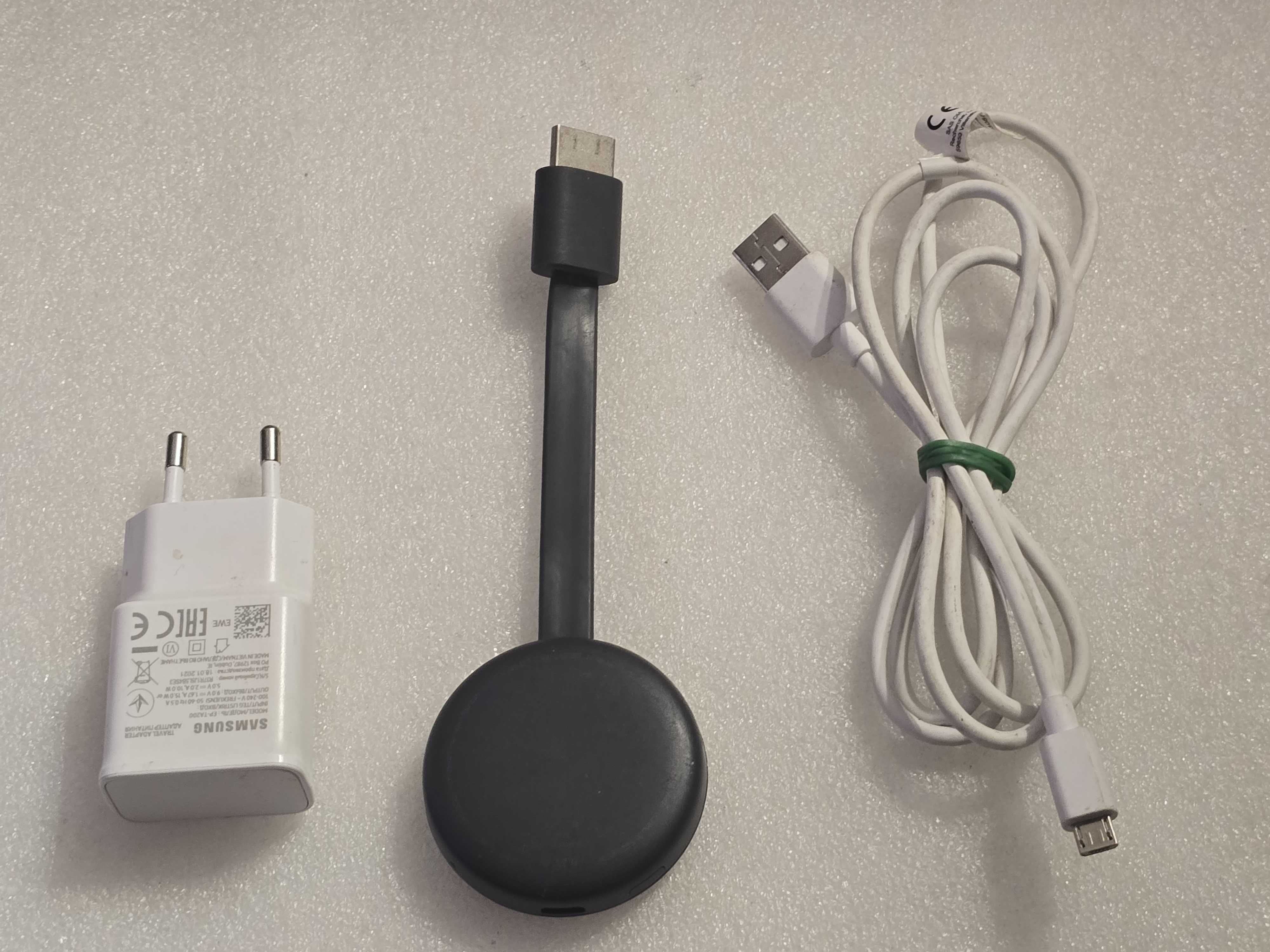 Chromecast Google 3rd Gen. Model NC2-6A5-1600 Portable Media Streamer