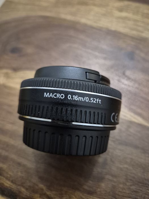 Obiectiv Canon EF-S 24 mm macro 2.8 STM ca nou