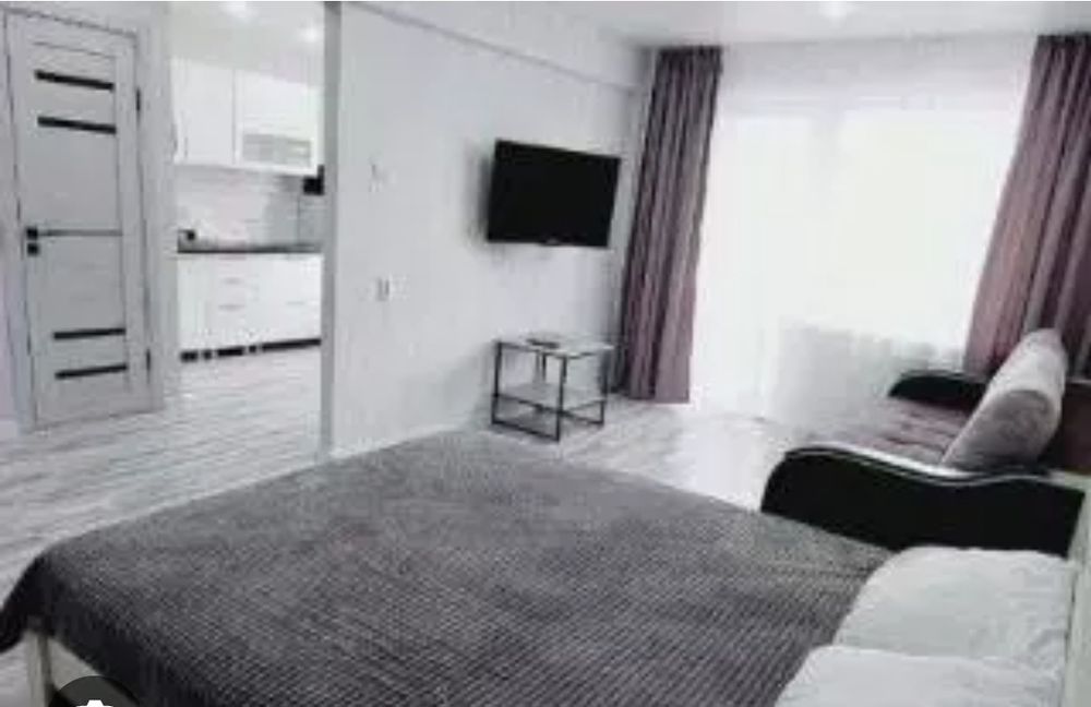 Сдам посуточно 1 комнатную квартиру Абылай хана