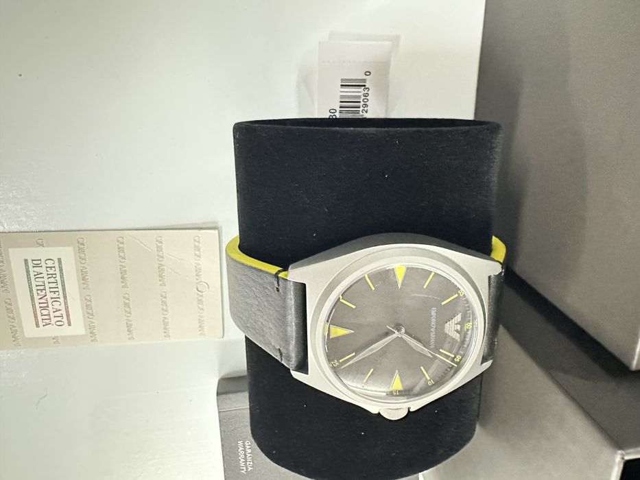 Emporio Armani часовник