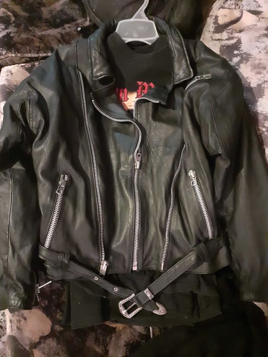 Geaca din piele noua de rocker
