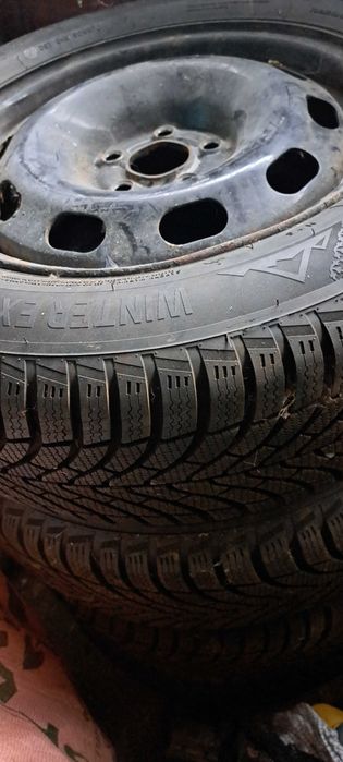 Гуми с джанти 15, 5/100 с гуми 195/65/15 от Голф 4