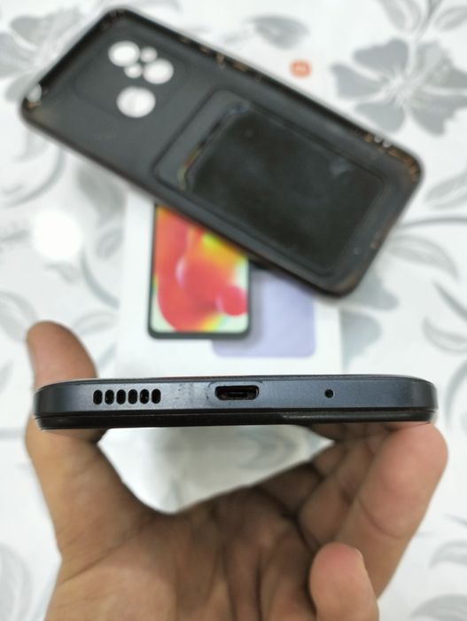 Redmi 12c sotiladi
