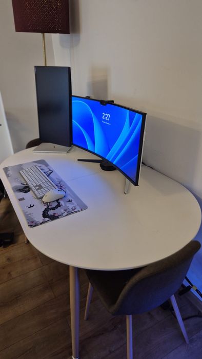 Masa extensibila din MDF si metal Calibry Alb / Stejar San Remo