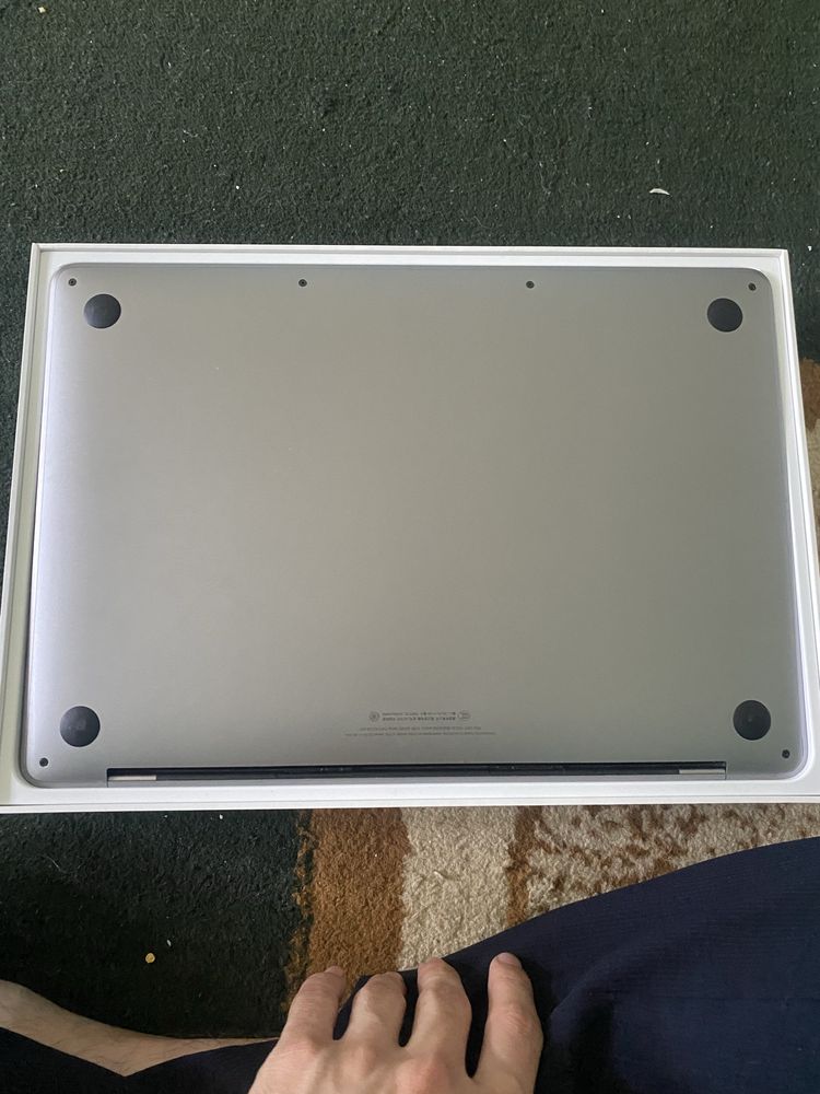 Macbook pro 2019 core i5