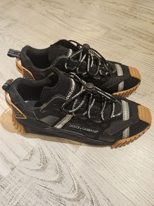 Dolce & Gabbana 
NS1 tech low top sneakers
