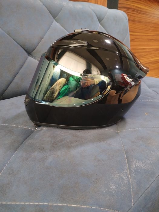Moto shlem sotiladi narxi 700 min som