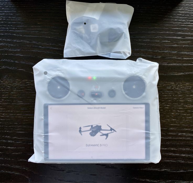 DJI RC telecomandă nouă cu accesorii și folie de protecție