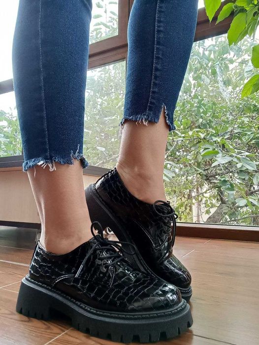 елегантни черни дамски боти на платформа 40лв р-р36 и 40лв р-р38