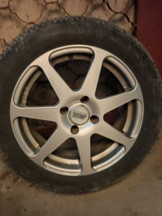 Продавам зимни гуми с джанти  4Х108/16 за Citroen C4