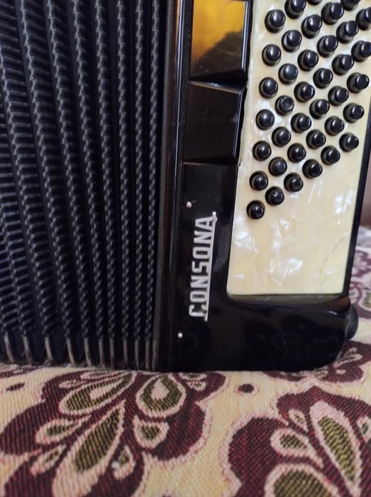 Acordeon Weltmeister Consona impecabil