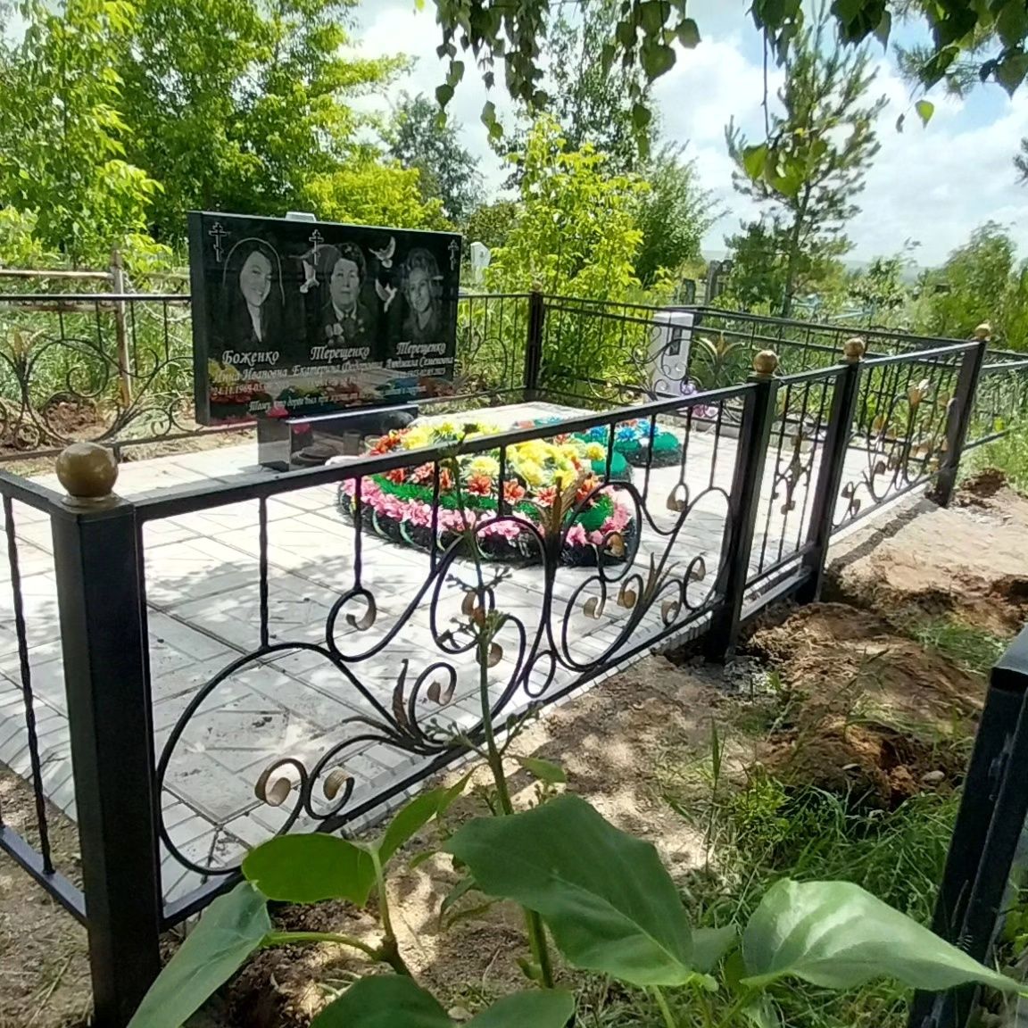 Заборы, лавочки, ворота, навесы, качели и.т.д. Всё из металла.Темиртау