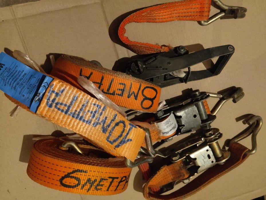 Колани за дърпане с тресчотки