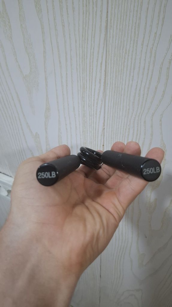 Эспандер 250lb(113kg) оригинал