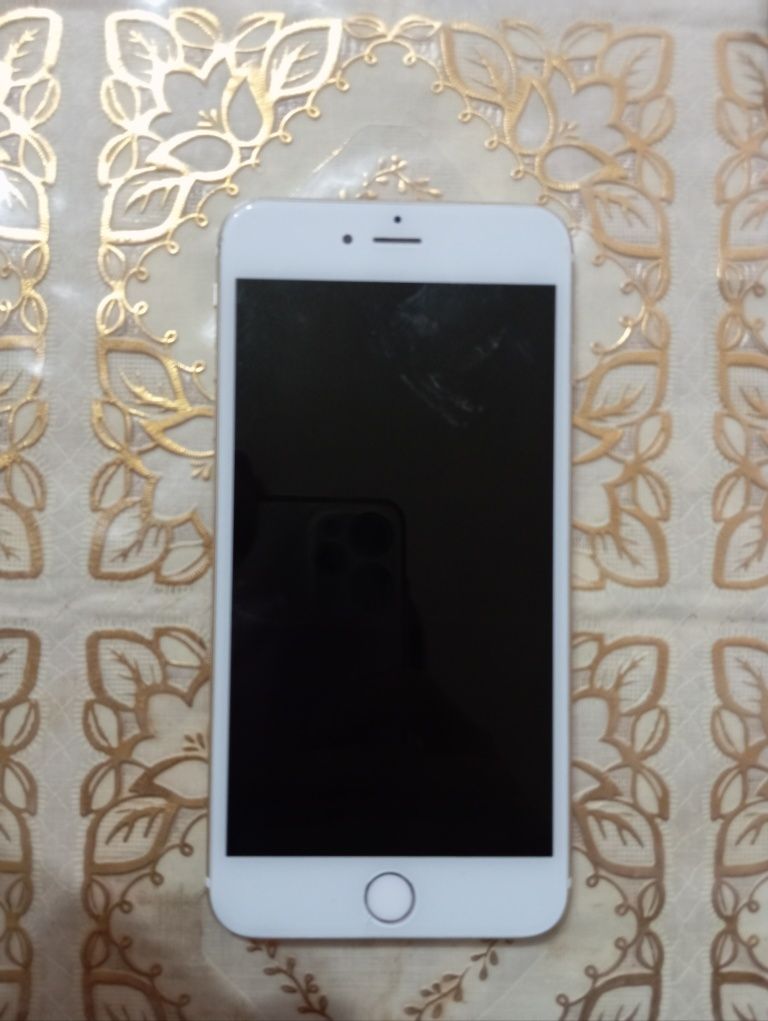 Iphone 6 plus 86 radnoy yomks