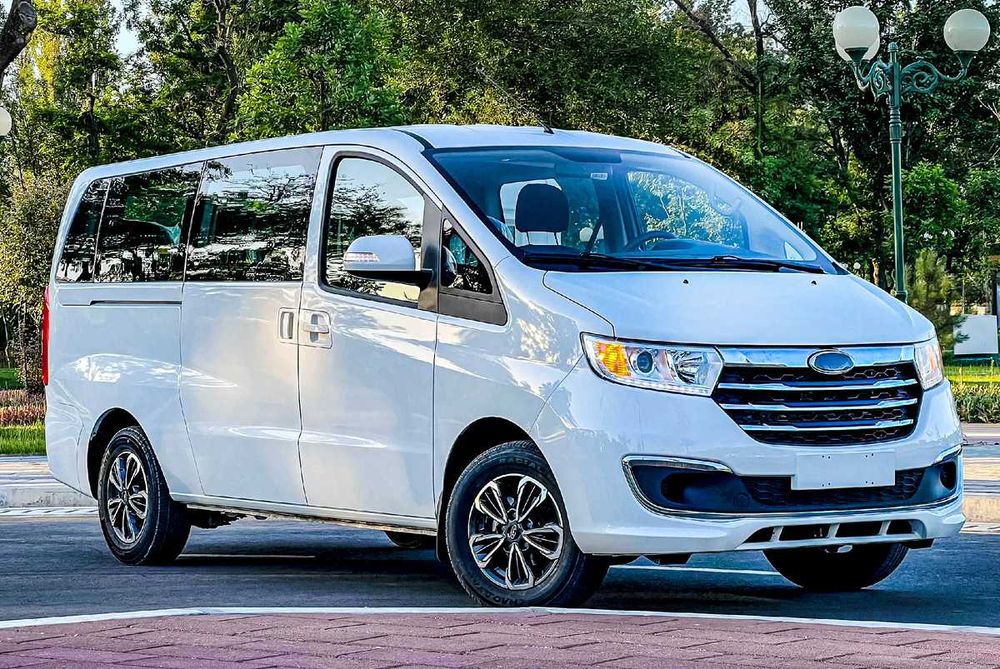 JAC M3 luxe MINIVENI 9 mesta