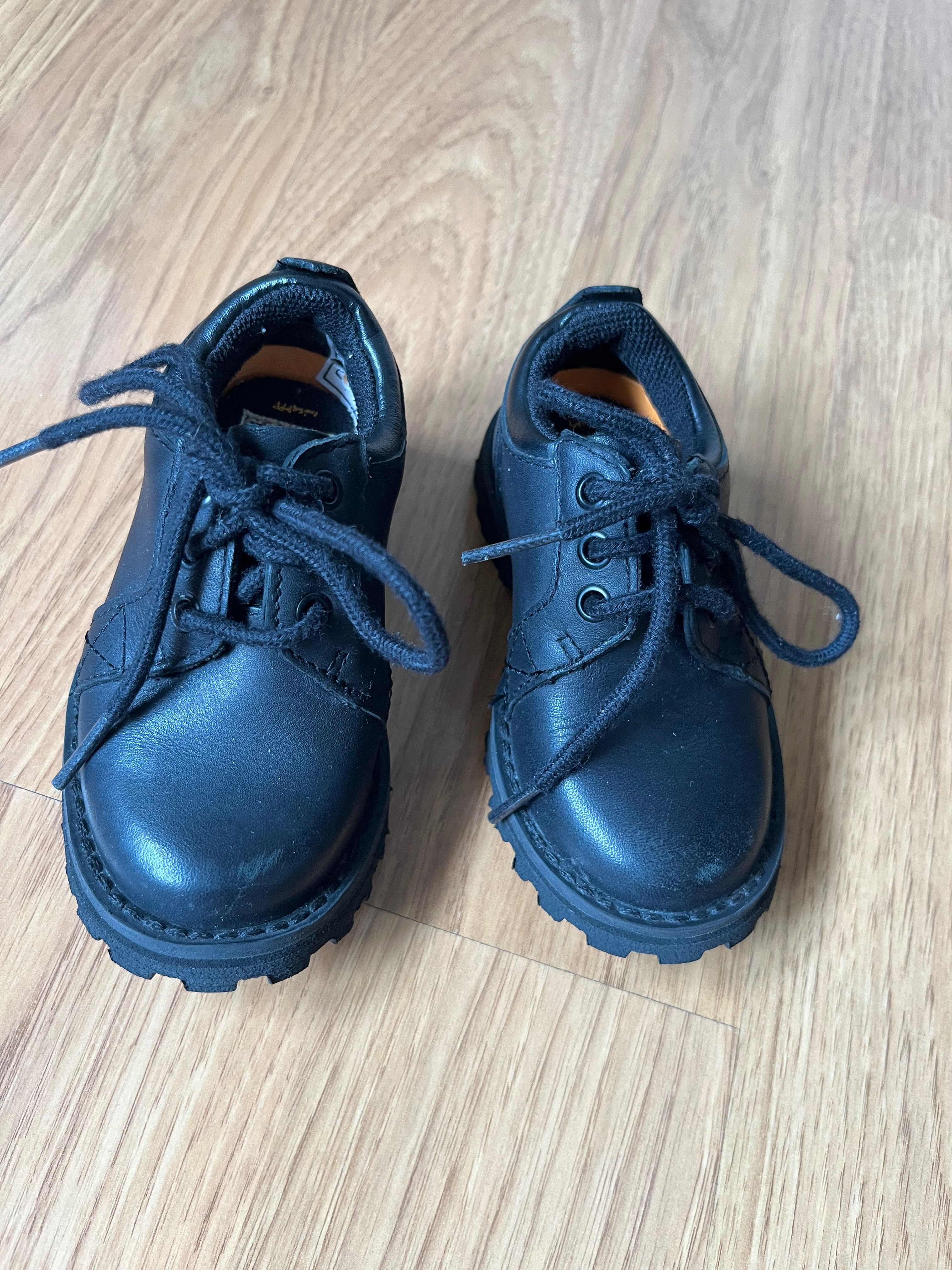 Детски кожени обувки Timberland, размер 22